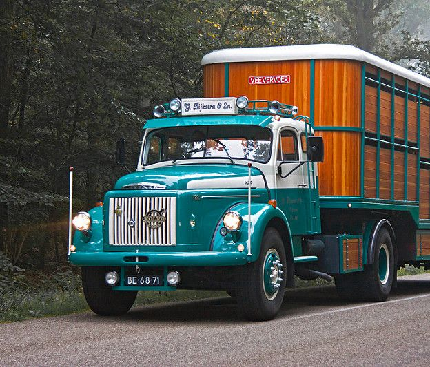 Foto door Craig Adderley: https://www.pexels.com/nl-nl/foto/witte-vrachtauto-close-up-fotografie-2449454/